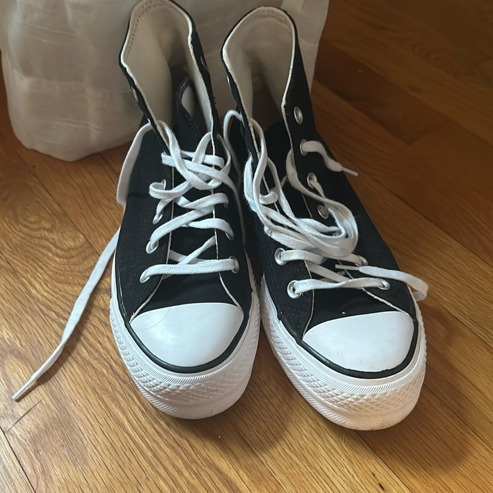 Chuck Taylor All Star Lift Platform in Black, size 8